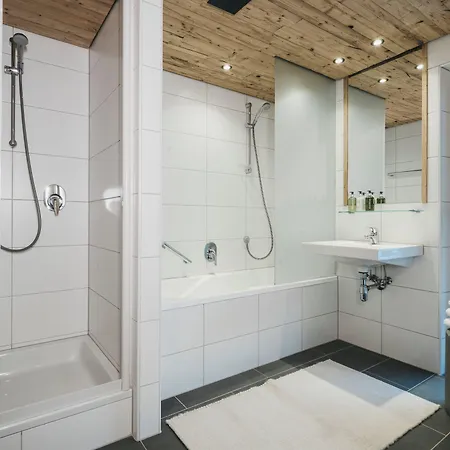 Vaya Hotel 4*