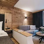 Vaya ホテル 4*