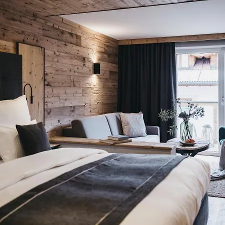 Hotel Tyrol 4*