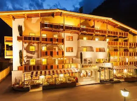 Tyrol Hotel 4*